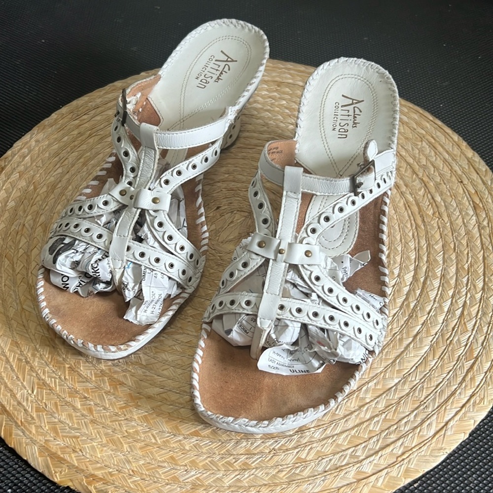 Clarks Artisan  Leather  Boho Slipon  sandals Wedge Mule Size 9
